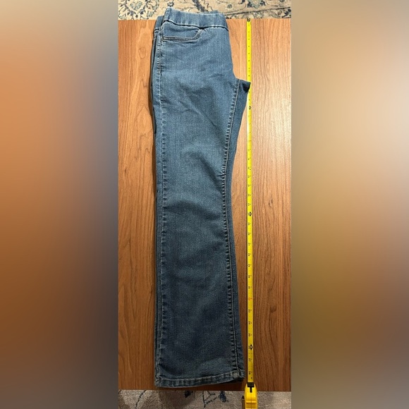 Pull on denim jeggings, 10P Lee Styleup boot cut flat front jeans, petite, short - Picture 10 of 12